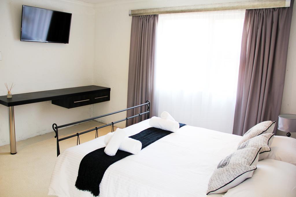 La Coscello Guest House Edenvale Room photo