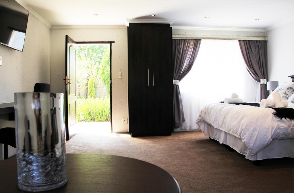 La Coscello Guest House Edenvale Room photo
