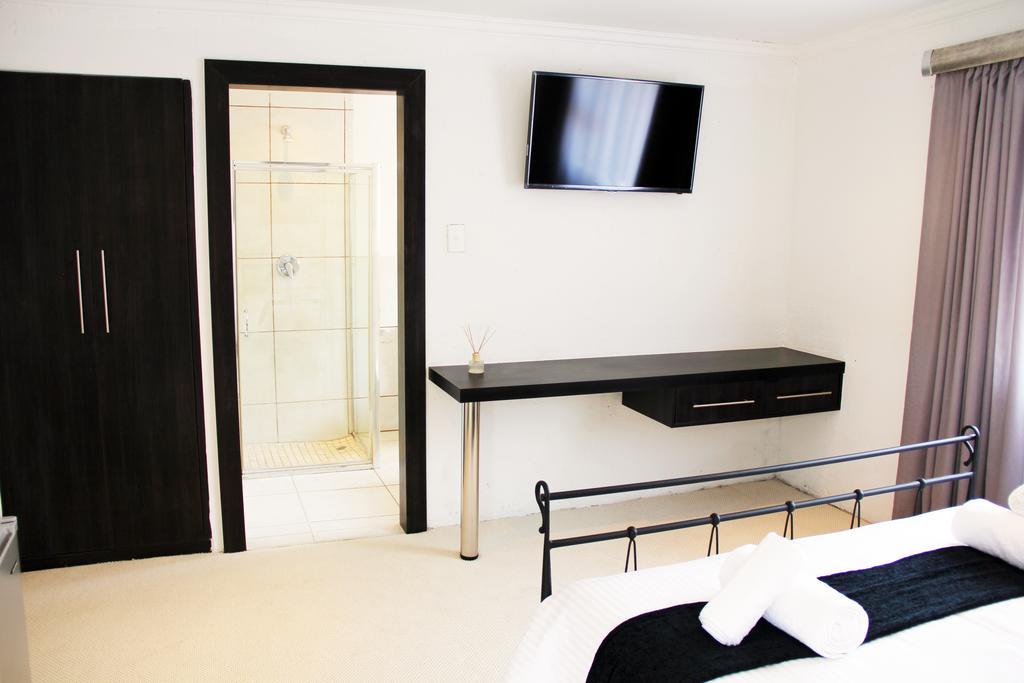 La Coscello Guest House Edenvale Room photo